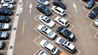 Минтранс США планирует поощрять водителей криптотокенами за рациональное использование парковок